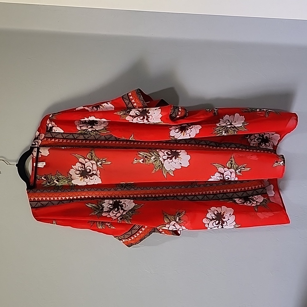 Live 4 Truth Red Floral Kimono